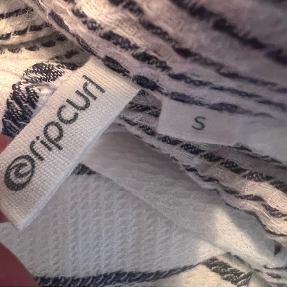Rip Curl Button-up Shirt Women’s S Striped White Gray Long Sleeve Casual Beach - Picture 7 of 8